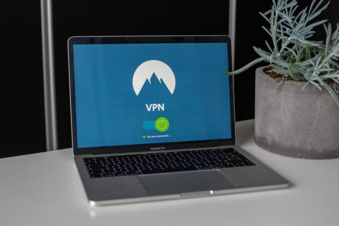 Co to jest VPN i kiedy warto go używać? | VPN bezpieczeństwo | Bizzymc.pl