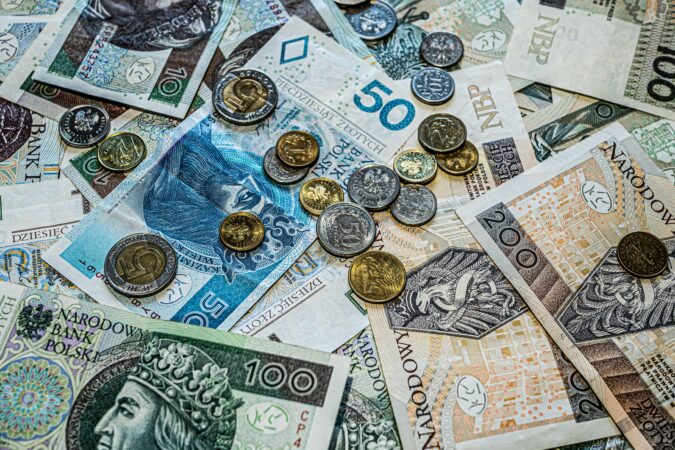 Jak unikać mikrotransakcji, które pustoszą konto | Mikrotransakcje pułapka | Bizzymc.pl